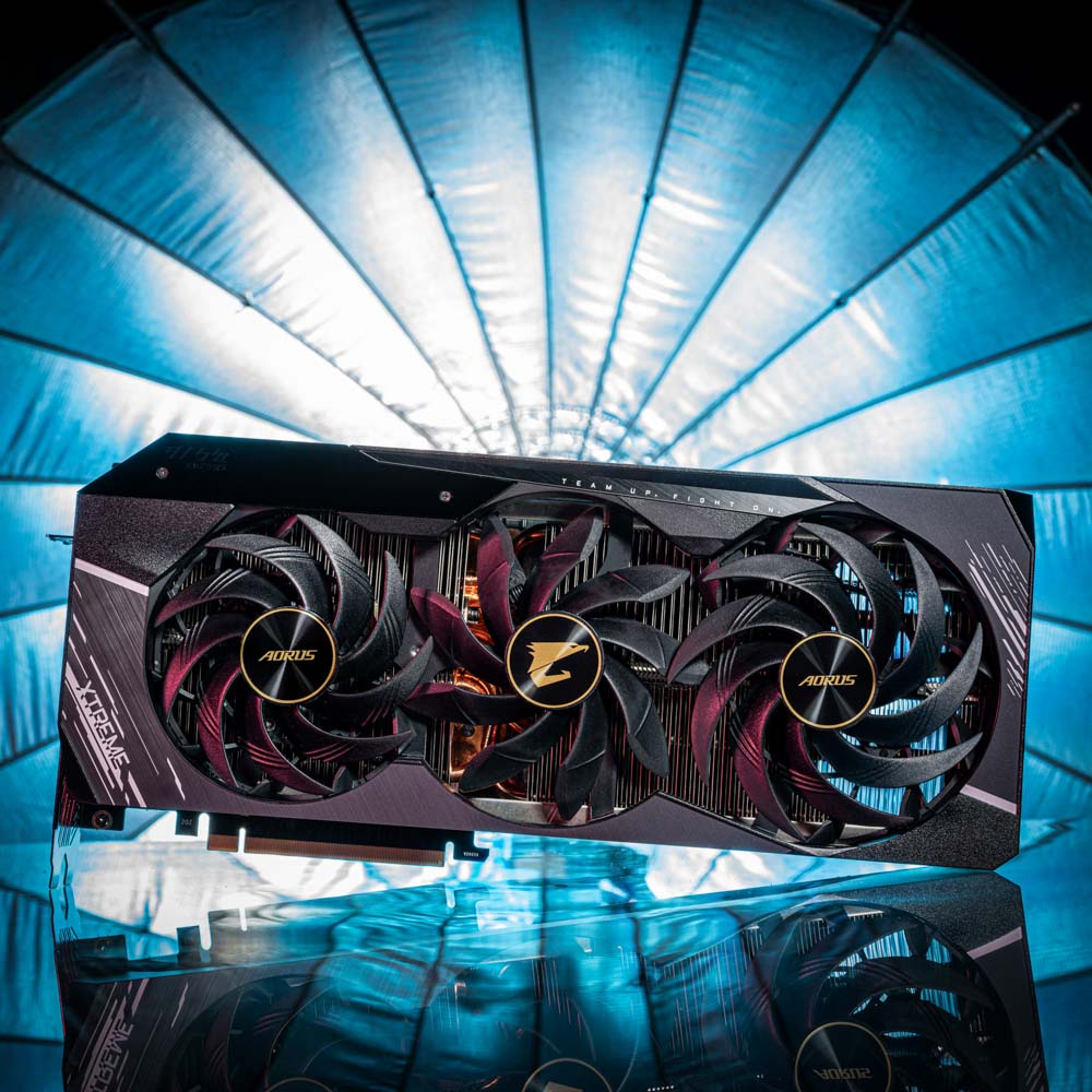 UNBOXING: First Hand on AORUS RTX 3090 XTREME Graphics Card | AORUS